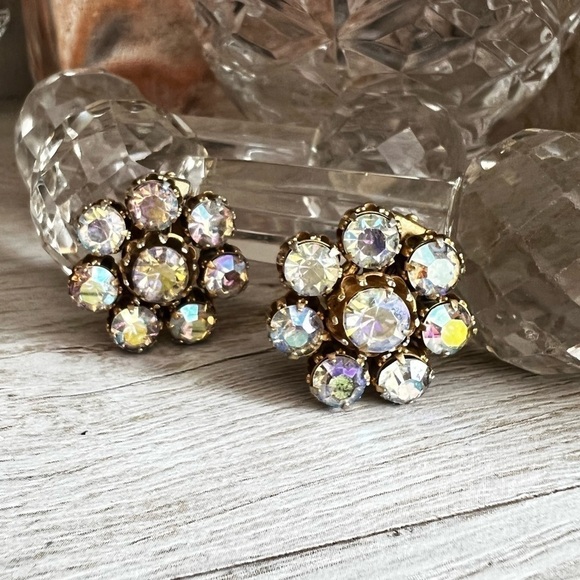 Weiss NY AB clip earrings- vintage - Picture 4 of 5